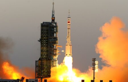 Китай запустил экспериментальный спутник