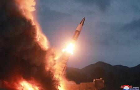 КНДР знову запустила балістичну ракету