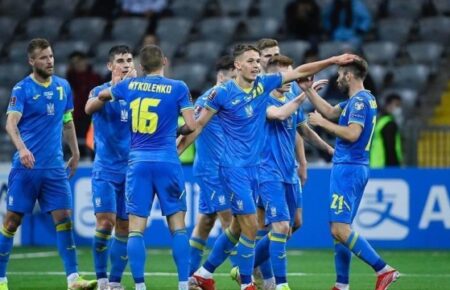 Українська збірна з футболу не виходить у фінальну частину ЧС-2022