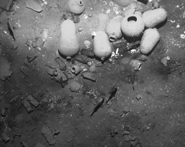 Археологи нашли у берегов Колумбии сокровища с затонувших более 2 веков назад кораблей