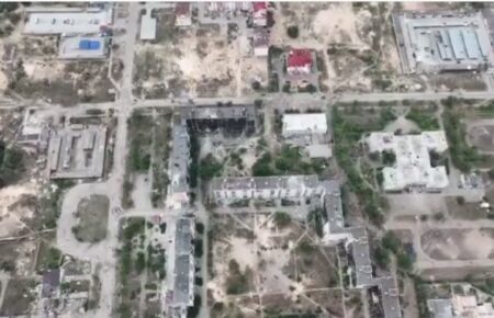 ЗСУ показали, як нищать ворожу техніку та укріплення у Сєвєродонецьку (відео)