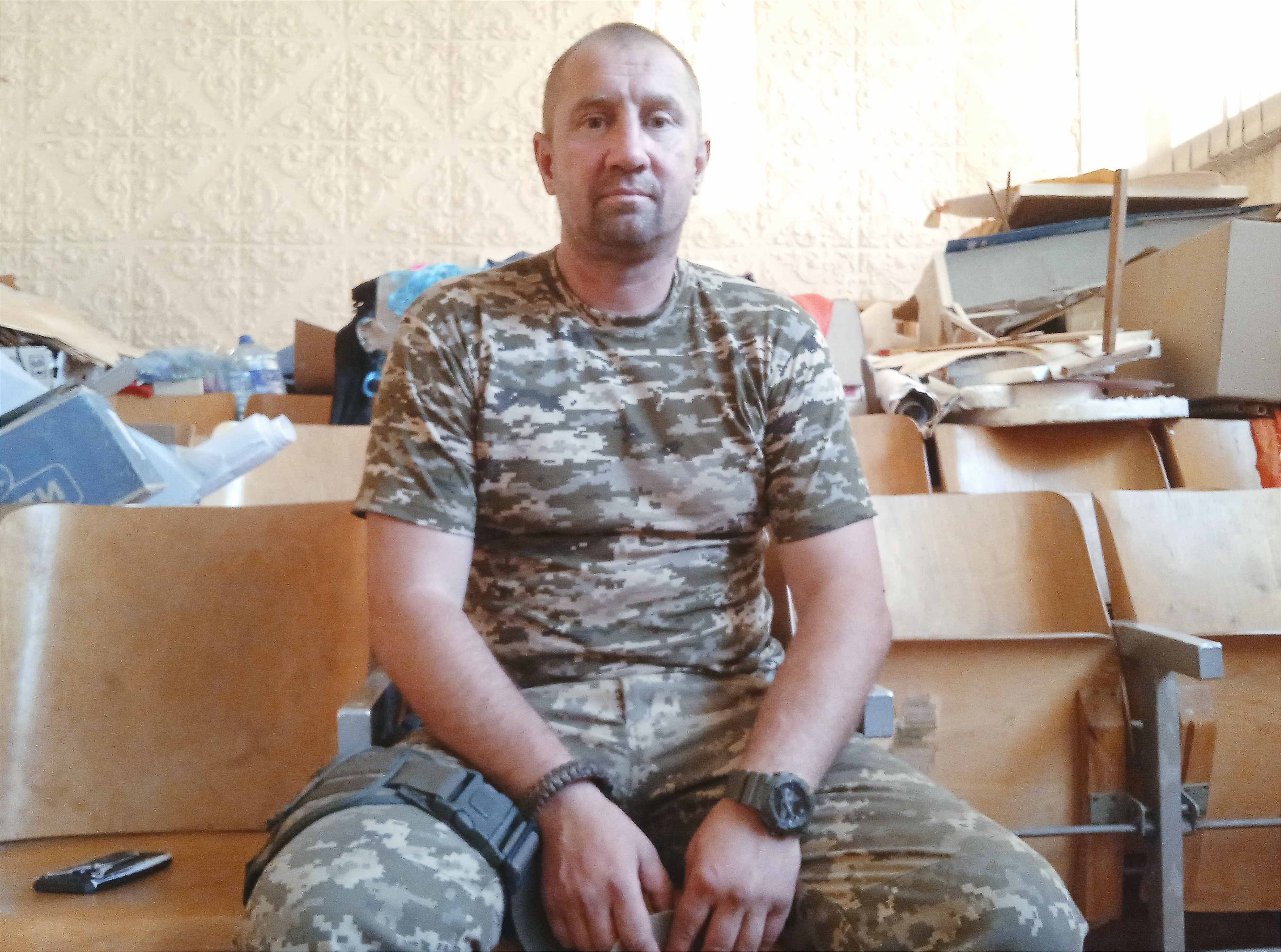 «Планируем ограничить въезд в Лисичанск»: интервью с главой военной администрации Валерием Шибико