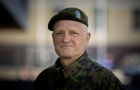«Украина оказалась россии не по зубам» — командующий Оборонительными силами Финляндии