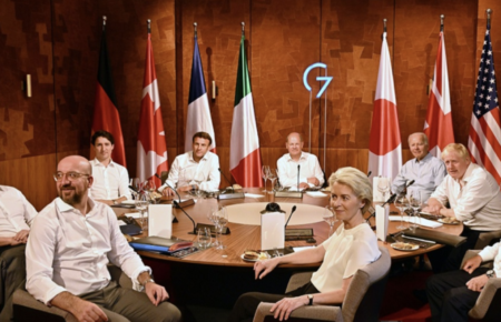 «Нужно продемонстрировать голые торсы» — лидеры G7 вспомнили на саммите фото Путина верхом на лошади с голым торсом