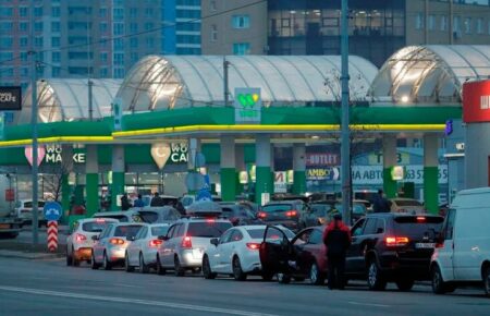 Економіст спрогнозував, чи буде дефіцит і подорожчання пального в Україні
