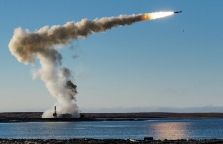 У Чорному морі росія тримає напоготові 28 ракет «Калібр»