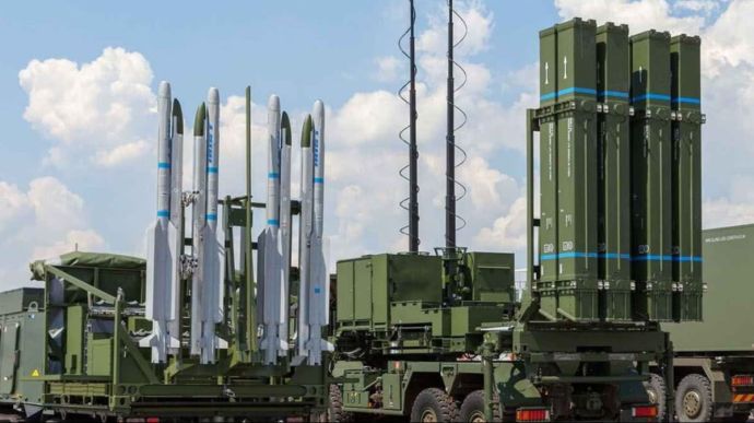 Вокруг Киева создали эшелонированную систему ПВО, но угроза ракетных ударов все еще велика — Павлюк