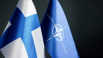Если НАТО приняло Финляндию, примет и Украину — политолог