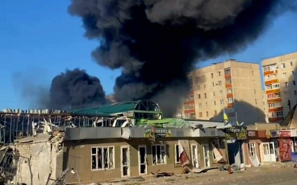 У Лисичанську окупанти обстріляли три насосні станції, зруйновані мости та автомобільний тунель — Гайдай