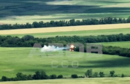 В Запорожской области ССО «АЗОВ» сбили российский вертолет (видео)