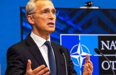 Столтенберг озвучив позицію щодо запрошення України в НАТО на саміті у Вільнюсі