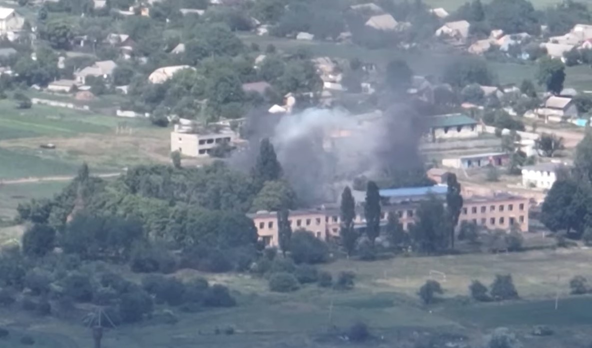 Українські військові знищили штаб окупантів на Харківщині (відео)