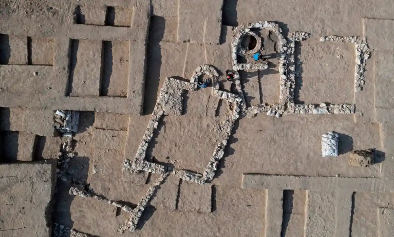 В Израиле археологи обнаружили одну из самых древних из ранее найденных мечетей