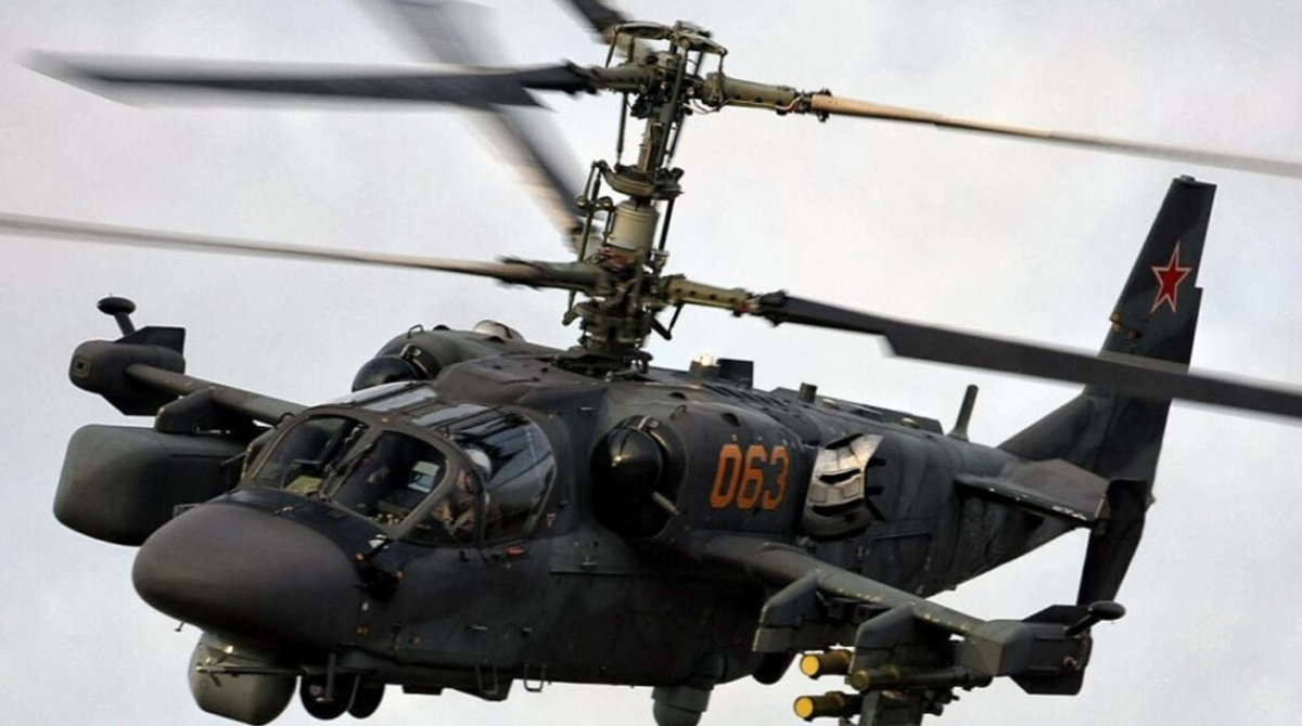 Російські окупанти збили власний вертоліт Ка-52 в небі Херсонщини
