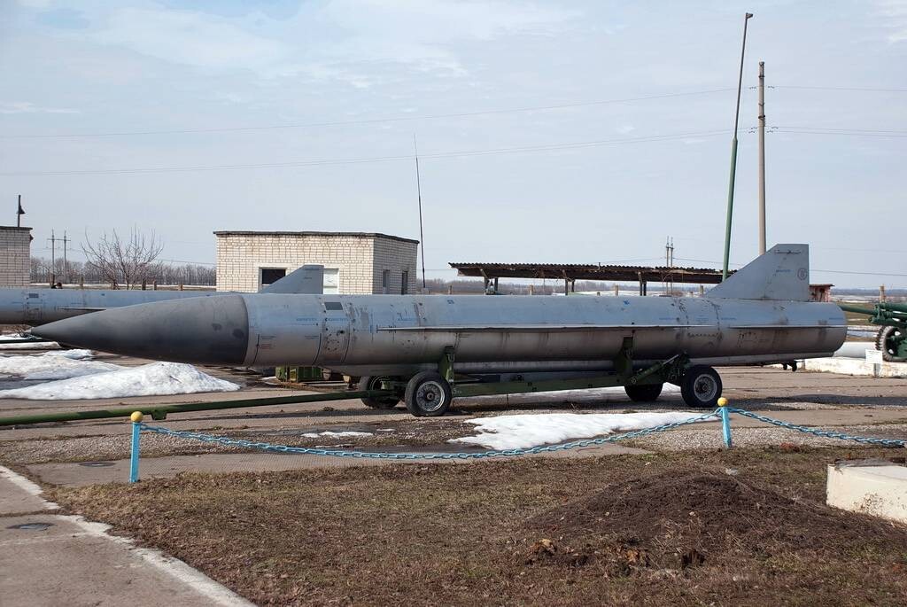 Росія використовує радянські ракети Х-22 через скорочення запасів більш точної зброї — британська розвідка