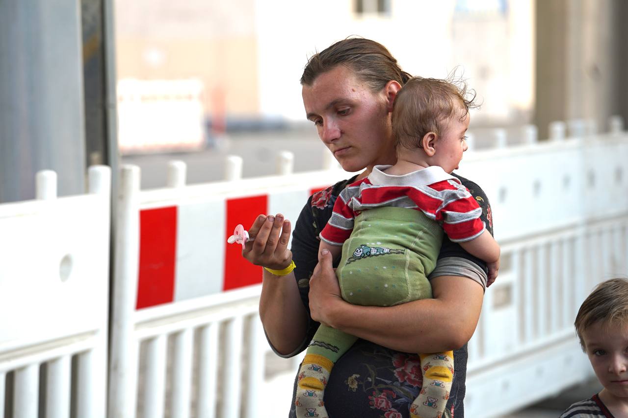 Мародерство та страх: Чому люди не хочуть евакуюватись із Донбасу