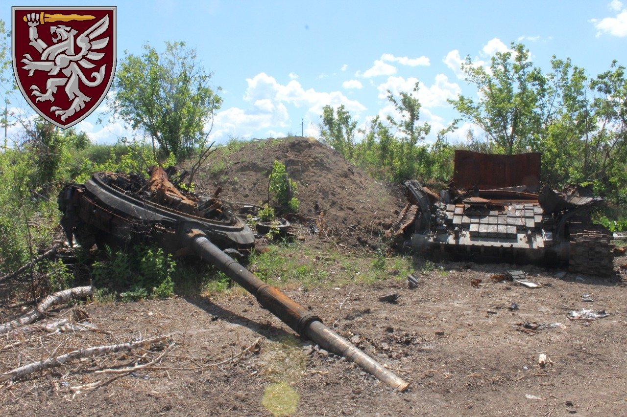 Десантники за добу знищили на сході 12 танків окупантів