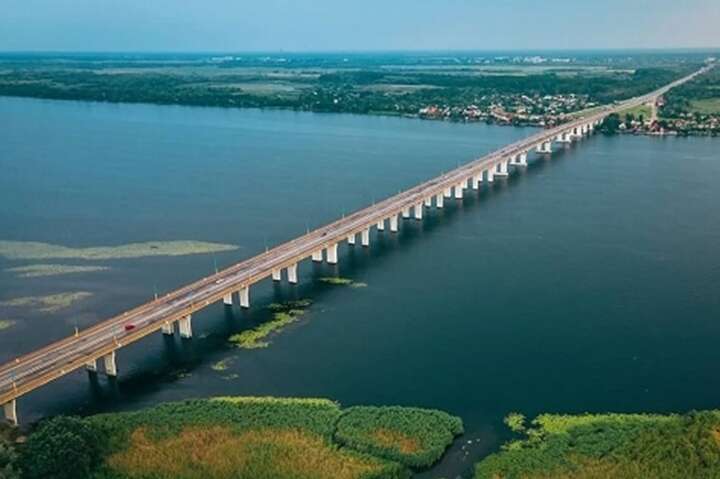 У ЗСУ підтвердили «філігранні удари» по Антонівському мосту у Херсоні 