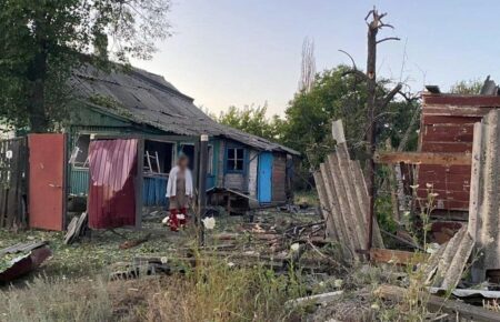 Для просування у напрямку Донеччини російські окупанти спалюють села — Гайдай