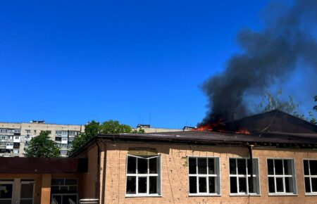 Окупанти продовжують обстрілювати Авдіївку «Градами»: загорівся коксохімічний завод (фото)