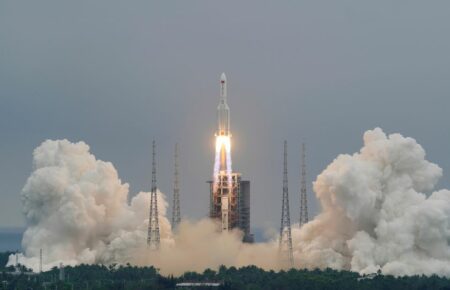 Китай запустил второй модуль своей космической станции