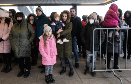 В Чехии снижается количество людей, готовых помогать украинским беженцам