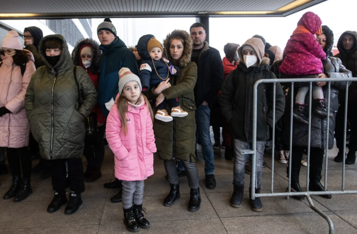 В Чехии снижается количество людей, готовых помогать украинским беженцам