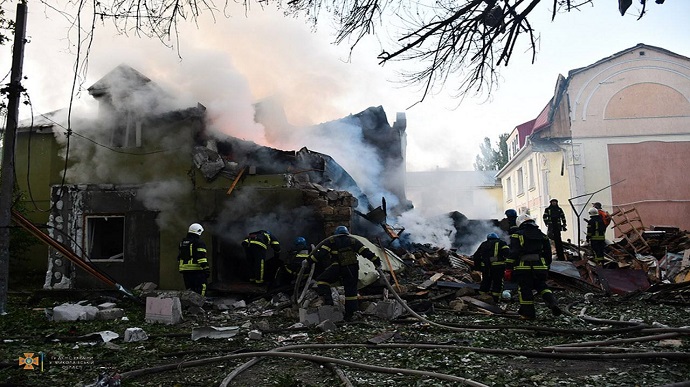 У Миколаєві вночі було близько 10 вибухів — Кім повідомив про пожежі на двох підприємствах
