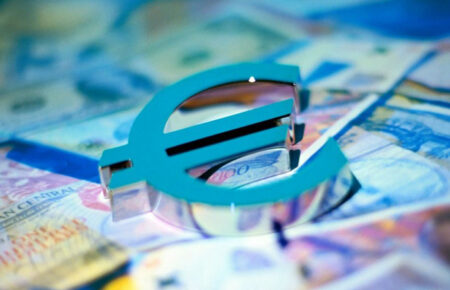 Україна проситиме дворічну відстрочку виплат по євробондах