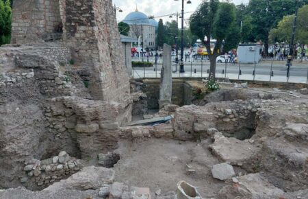 Археологи знайшли у Стамбулі мури візантійського періоду та залишки будівель османського періоду
