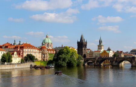В Чехии более половины граждан поддерживают вступление Украины в Евросоюз