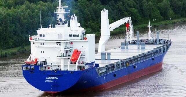 Суд Триполі зняв арешт із судна з краденим українським зерном — реакція МЗС України