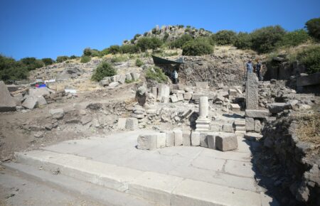 Археологи знайшли 2200-річний римський фонтан у турецькому Ассосі