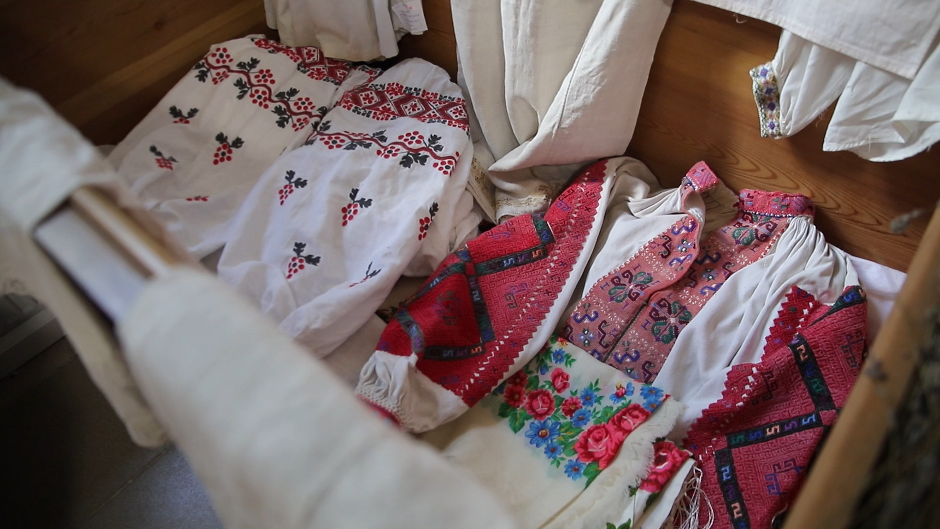 Мода как борьба за идентичность: на Кировоградщине начали шить реплики старинной одежды (фото)