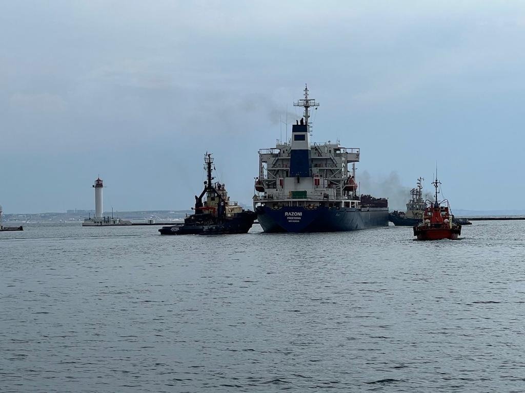 Перше судно з Одеси стане тестом для «зернового коридору» — ВМС України