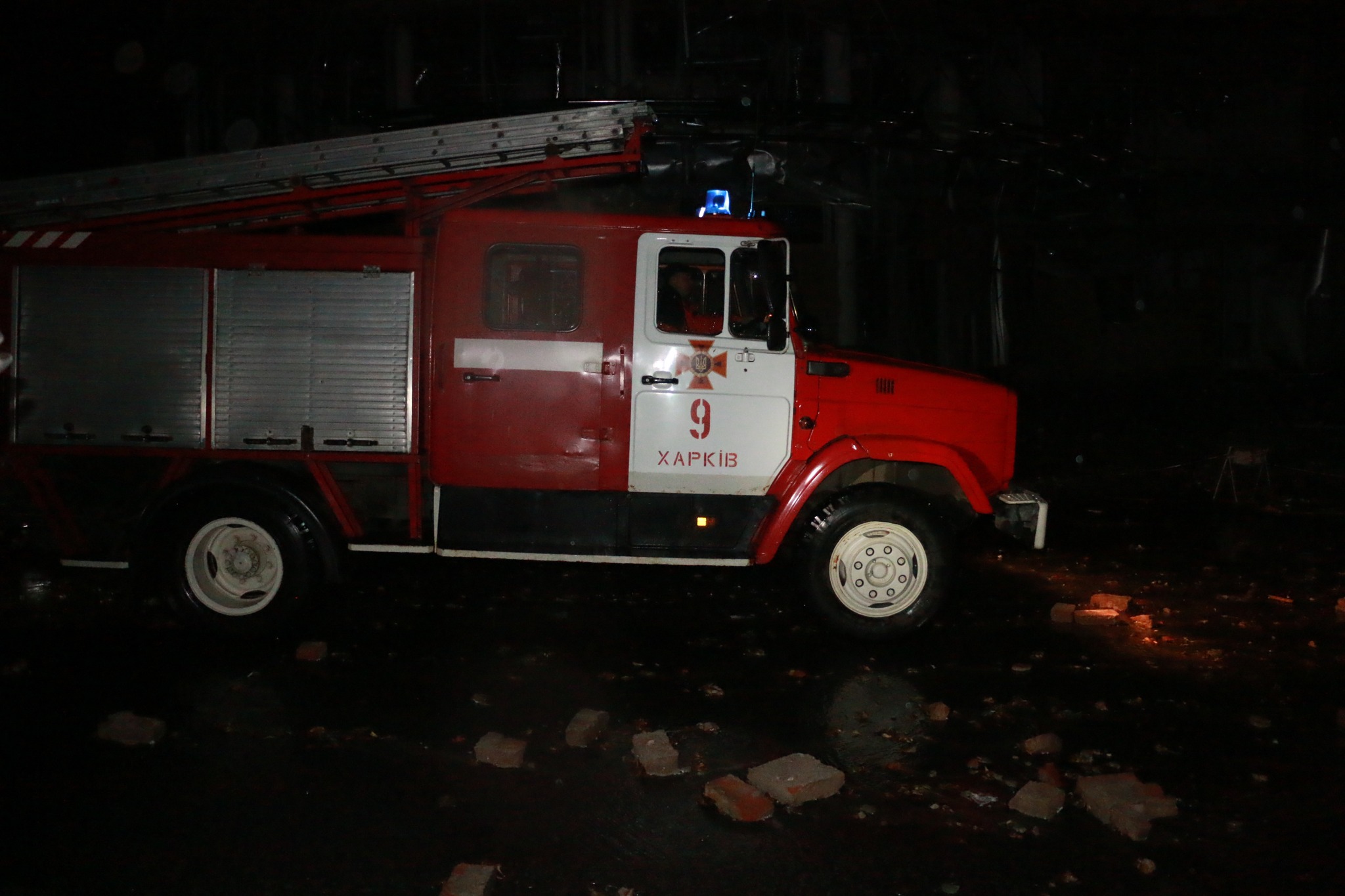 Окупанти вдарили по Харкову: є постраждалі