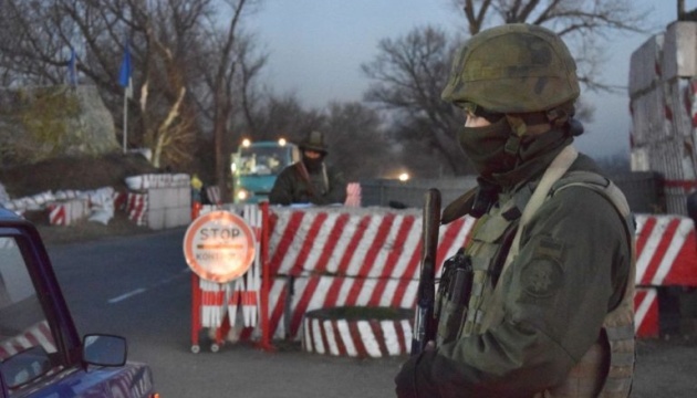 У Києві затримали рецидивіста, який зі стрільбою намагався прорватись через блокпост