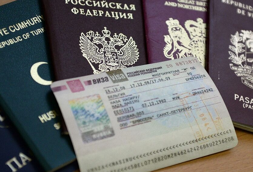 Країни ЄС скасовують спрощений візовий режим з РФ