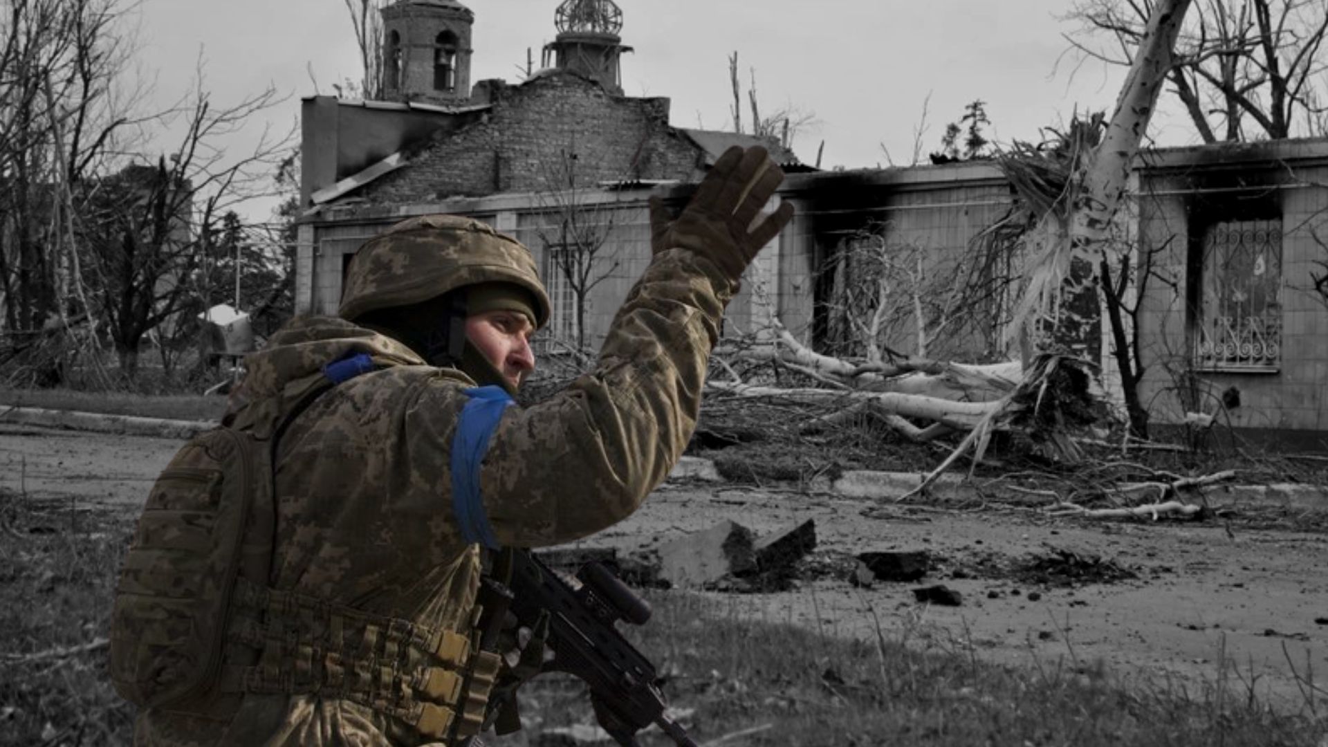 Несмотря на массированные артобстрелы, армия РФ третью неделю не может взять Пески в Донецкой области — военная