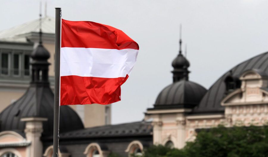 Австрія виступає проти передачі прибутків від заморожених активів РФ на зброю для України