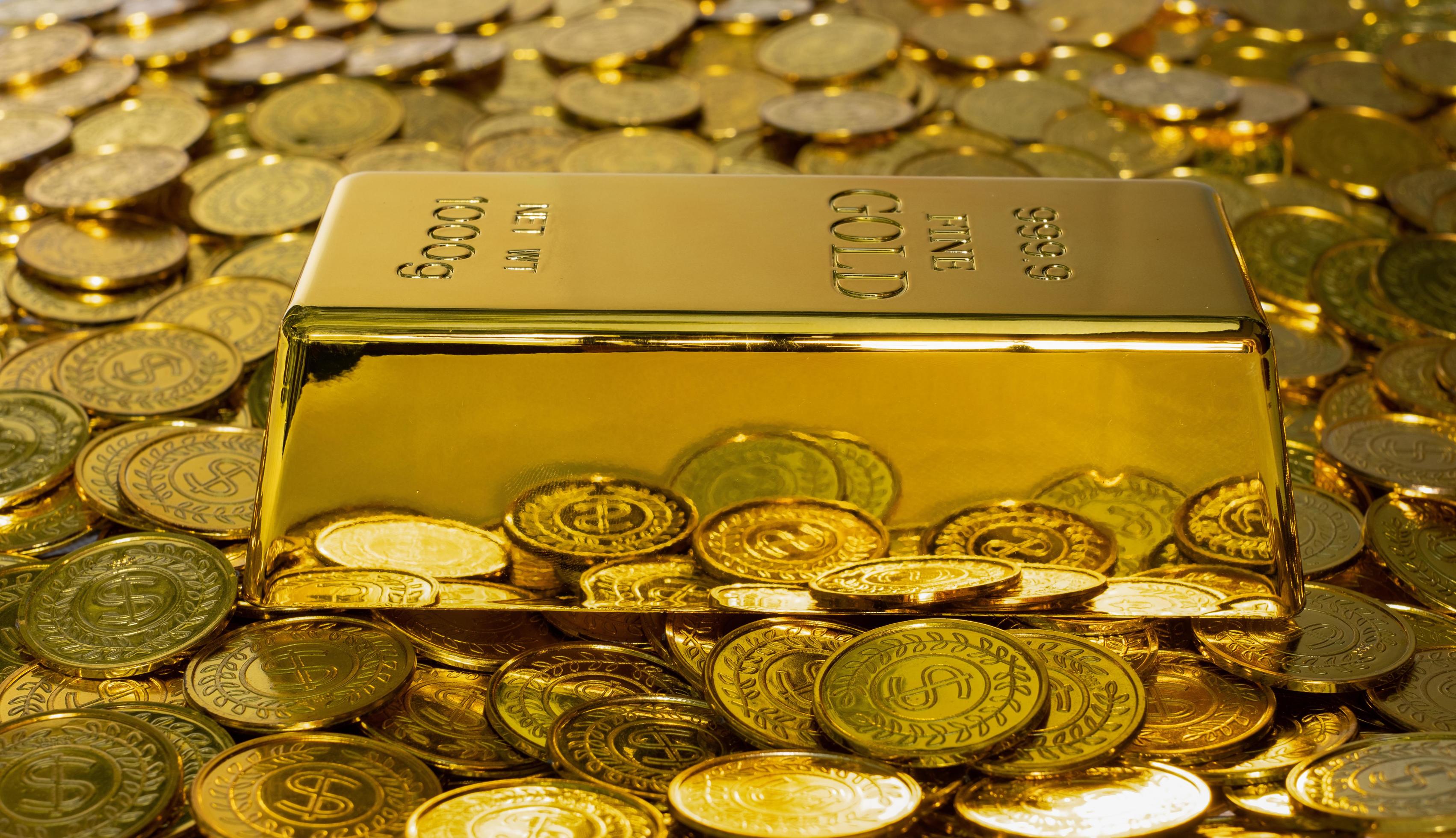 Швейцарія заборонила імпорт російського золота і ввела санкції проти Сбербанку