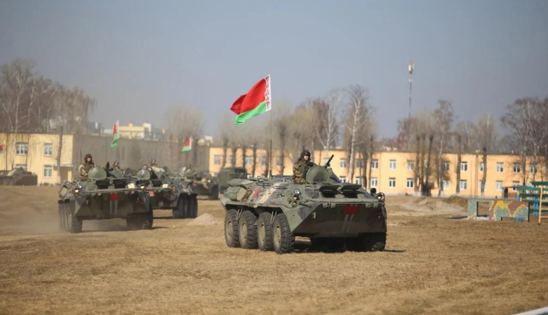 Беларусь анонсирует очередные военные учения с Россией