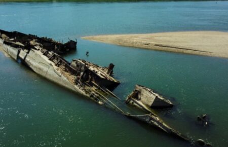 Річка Дунай обміліла та оголила рештки німецьких кораблів часів Другої світової війни
