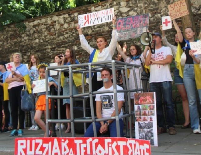 Українці закликають світ не допустити судилища над захисниками «Азовсталі»