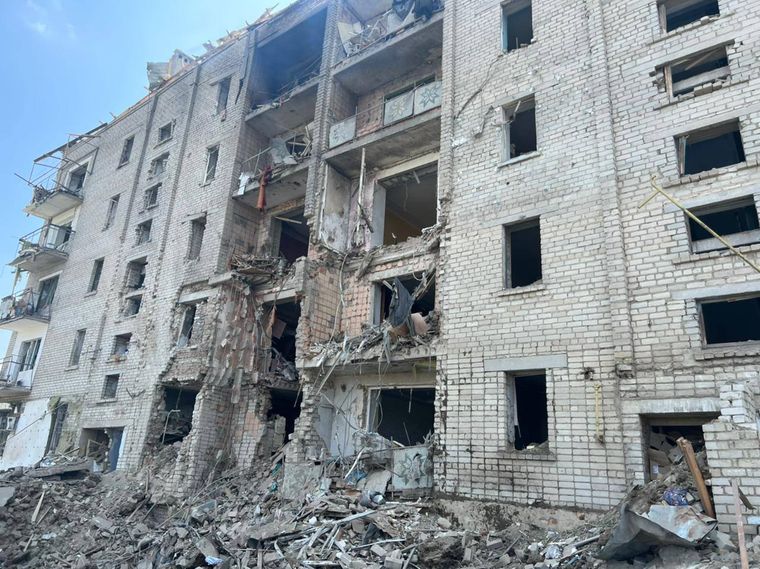 Окупанти обстріляли Вознесенськ на Миколаївщині, поранені 9 людей, серед яких діти у тяжкому стані