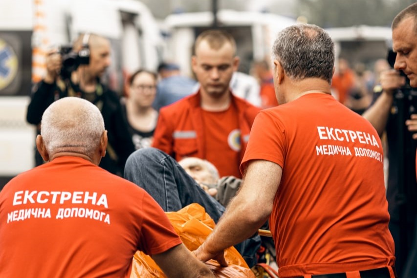 Розпочалася обов’язкова евакуація з Донеччини: перший потяг прибув до Кропивницького (фото)