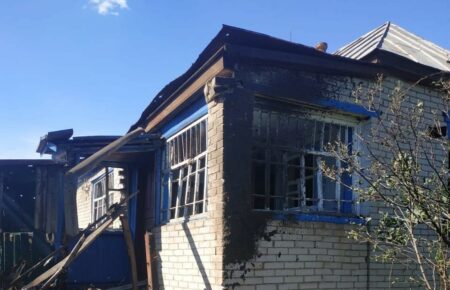 Російські окупанти обстріляли 8 громад на Сумщині, понад 130 «прильотів» — загинула жінка