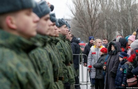 В окупованому Криму «мобілізованим» РФ обіцяє по 200 тисяч рублів