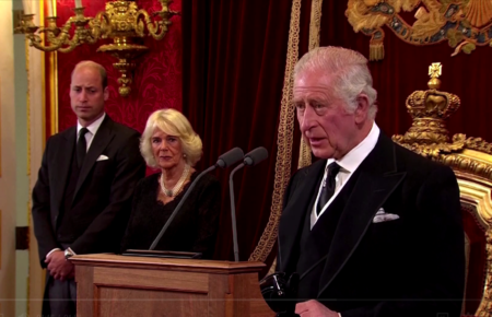 Чарльз офіційно зійшов на престол Великої Британії