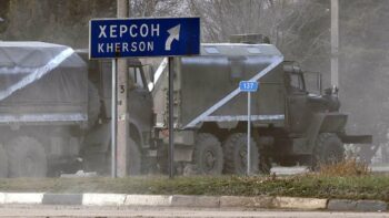 Россия пытается перекинуть резервы в Херсон, но ВСУ контролируют переправы — британская разведка
